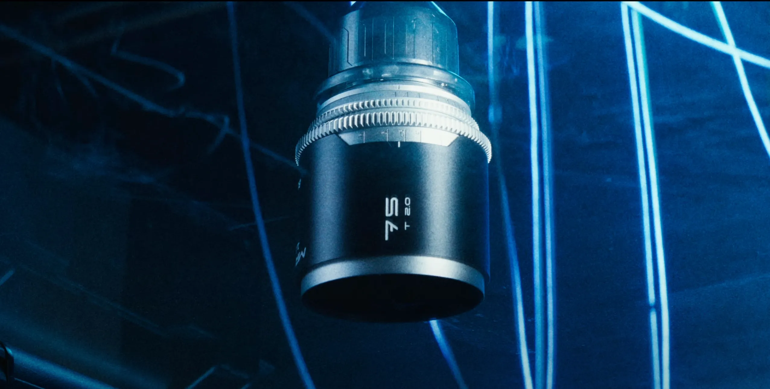 Blazar Mantis 75mm T2.0 - 1.33x Anamorphic