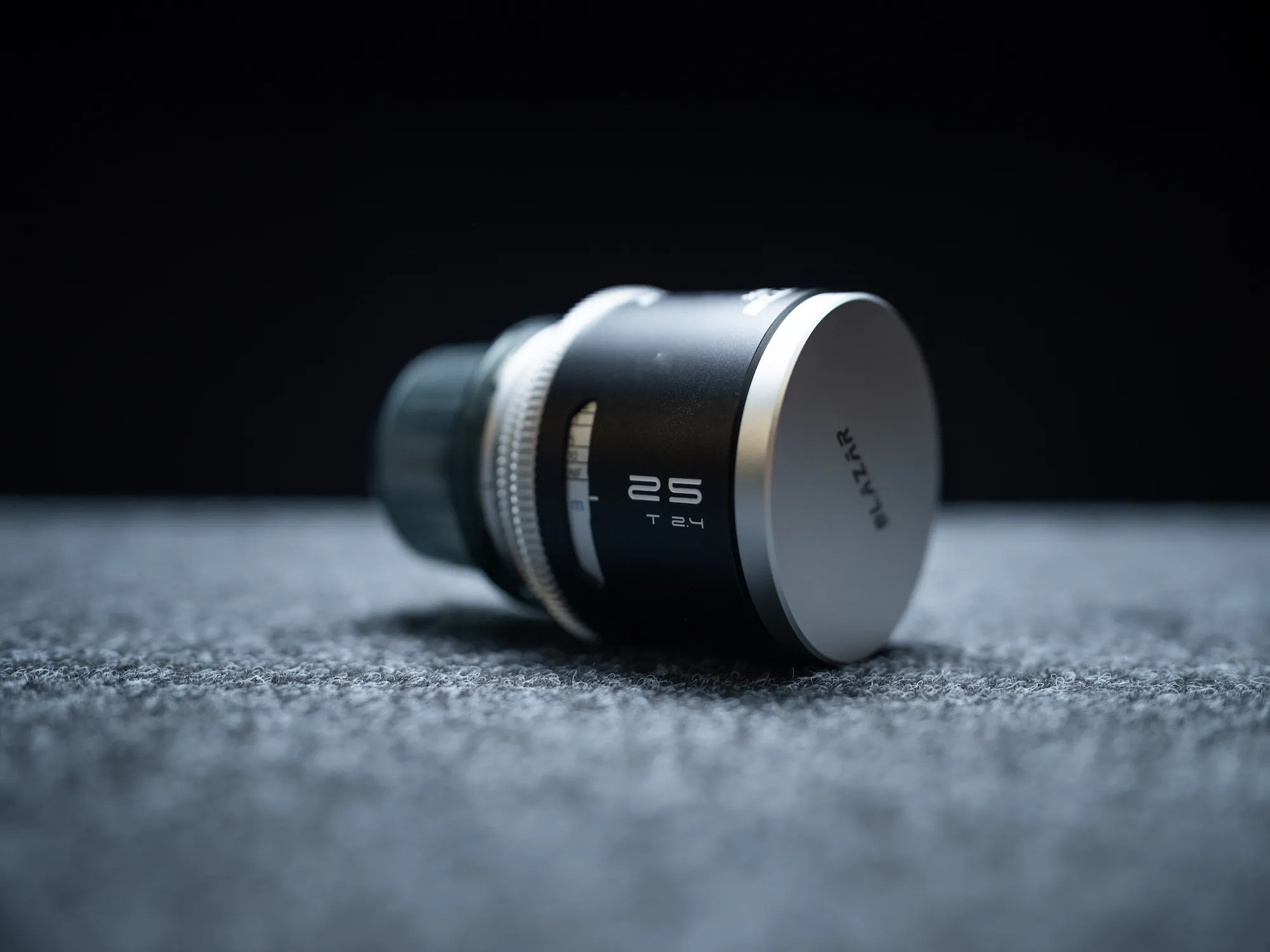 Blazar Mantis 25mm T2.4 - 1.33x Anamorphic