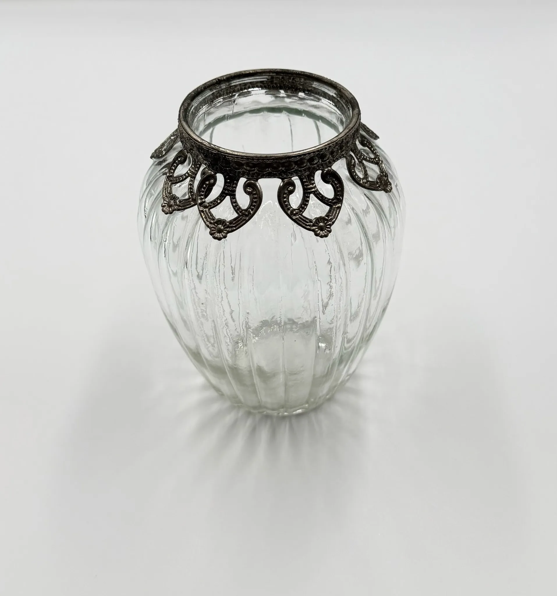 Vintage Ribbed Glass Tealight Holder - Large (Clear)