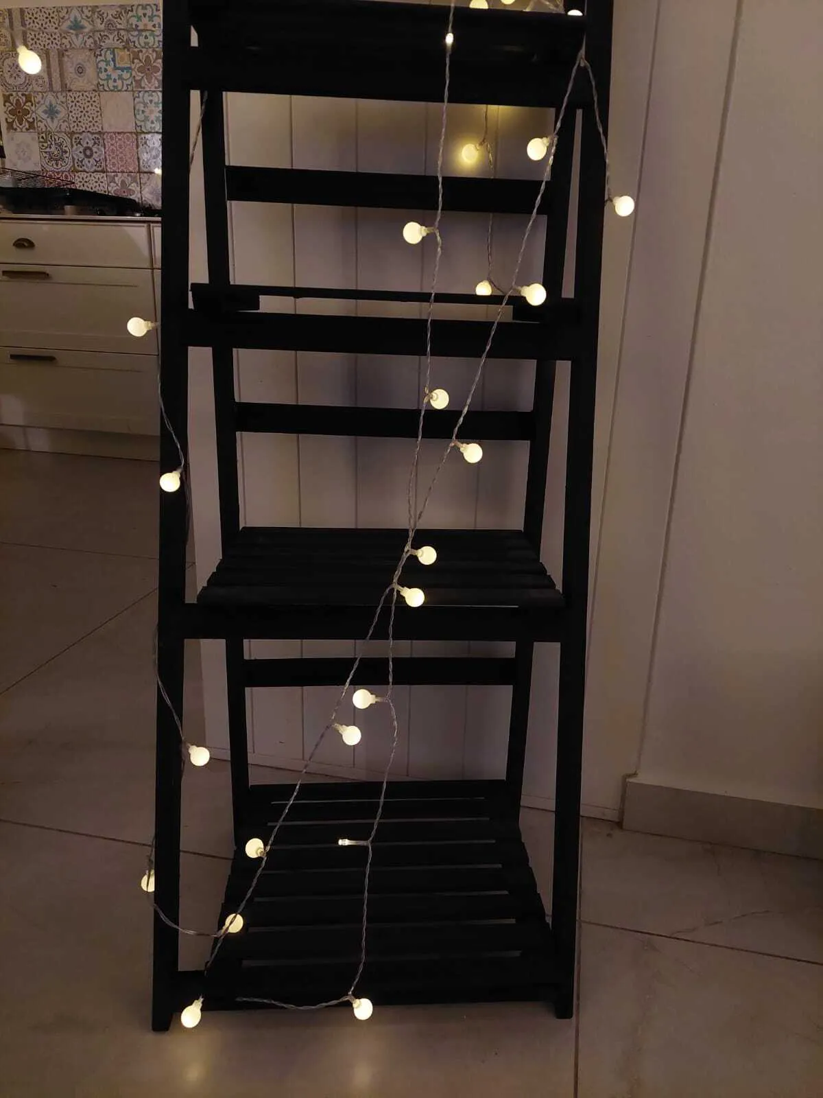 סולם שחור מדורג