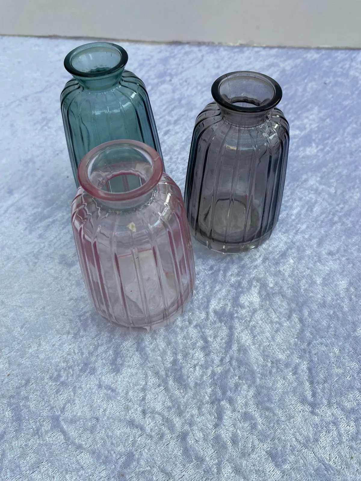 אגרטלים צבעונים קטנים