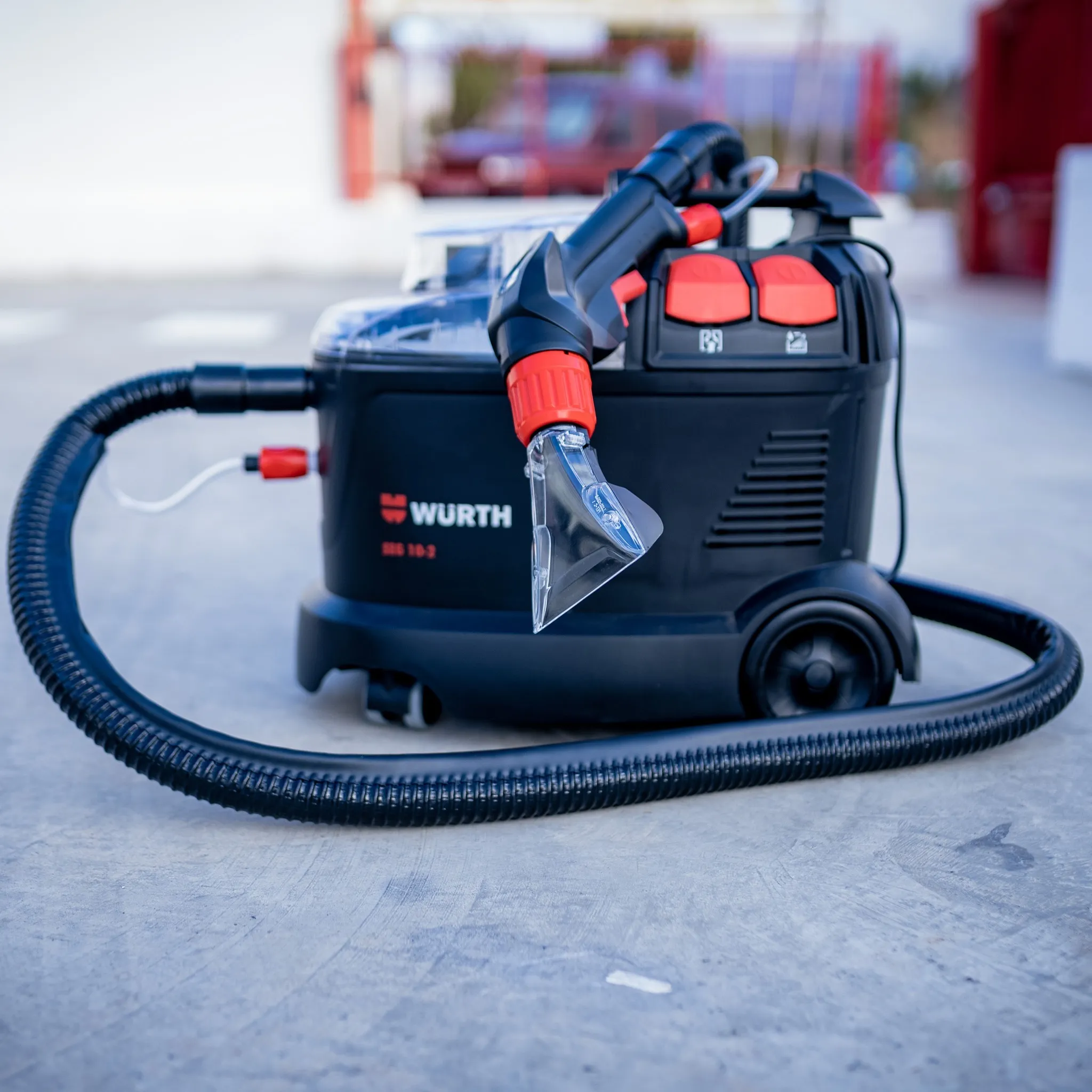 PUHASTUSTARVIKUD / LIMPIEZA