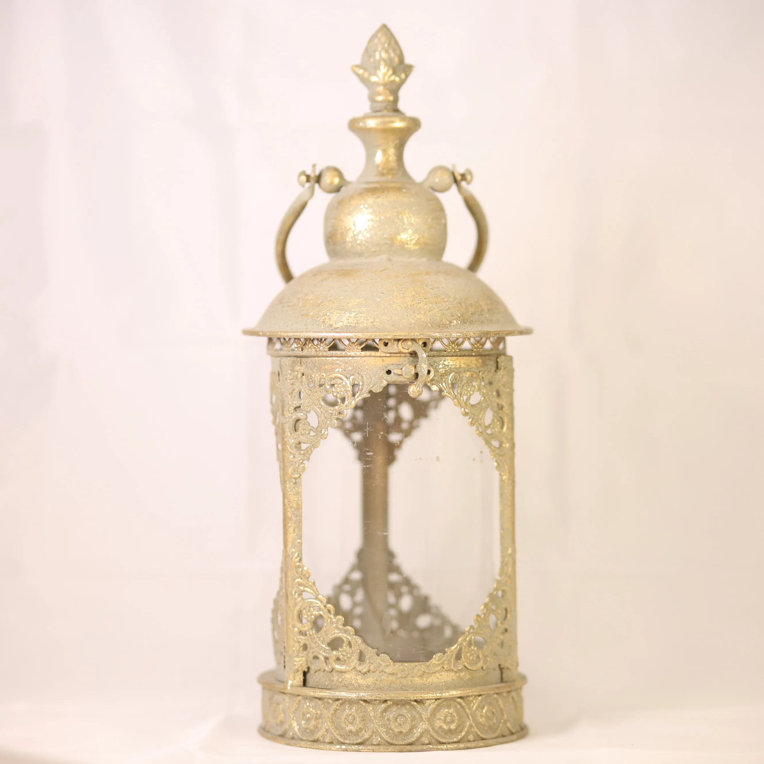 Lantern - Gold Chippy 