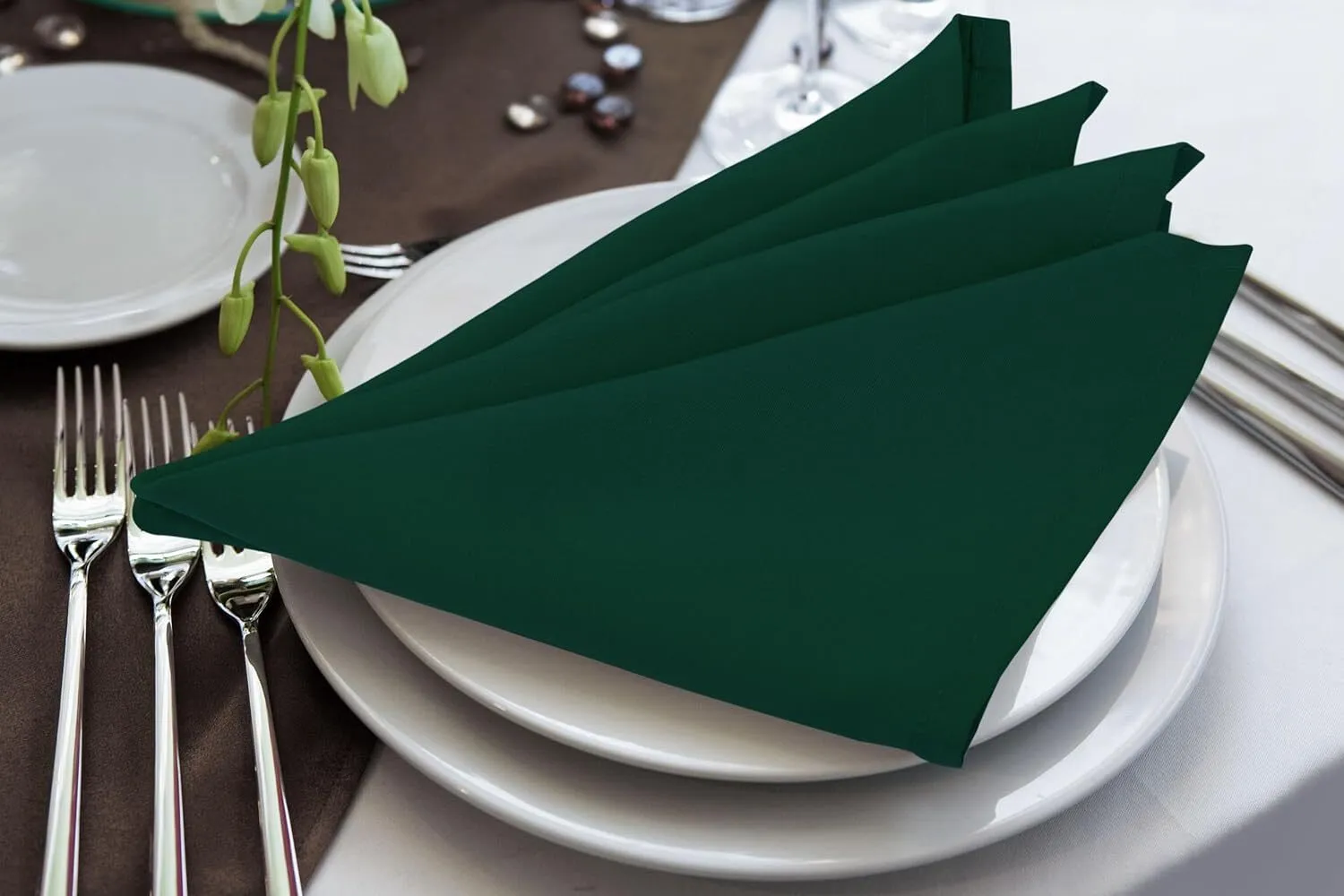 18" x 18" Hunter Green Polyester Napkin