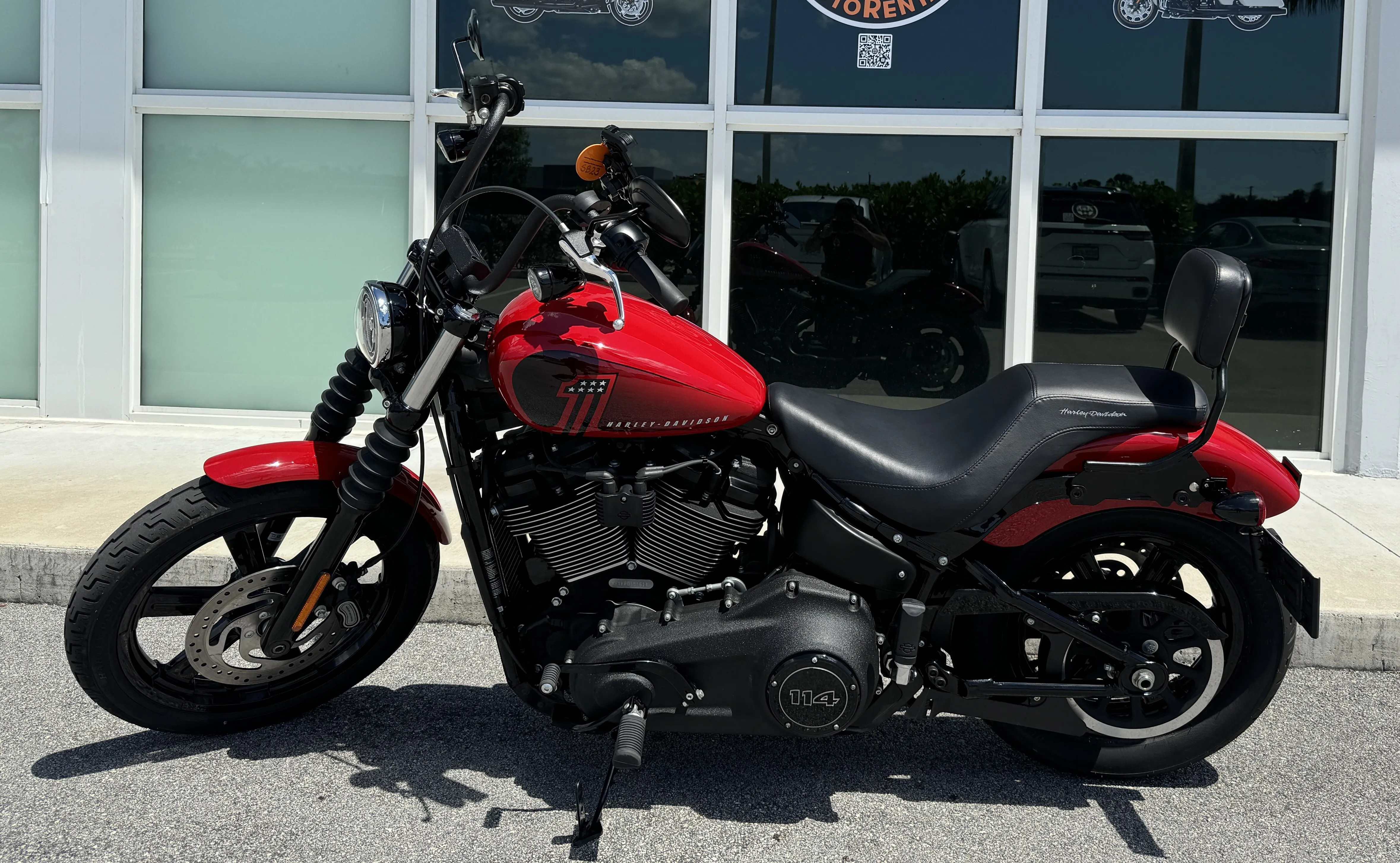 Street Bob 2023 Red #5161