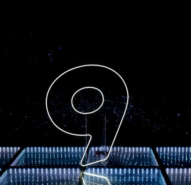 Neon Number - 9
