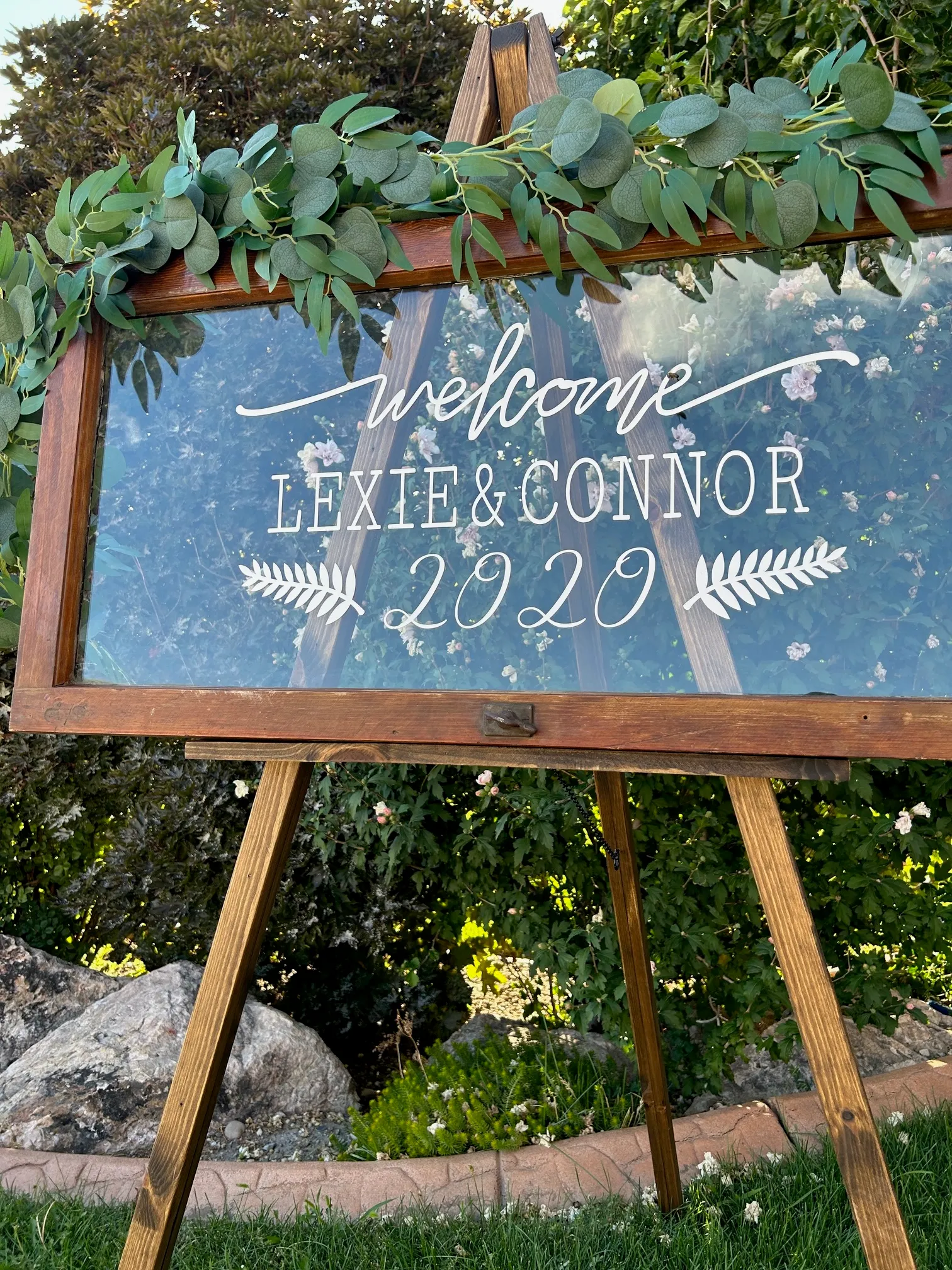 Brown Antique Window sign (horizontal)