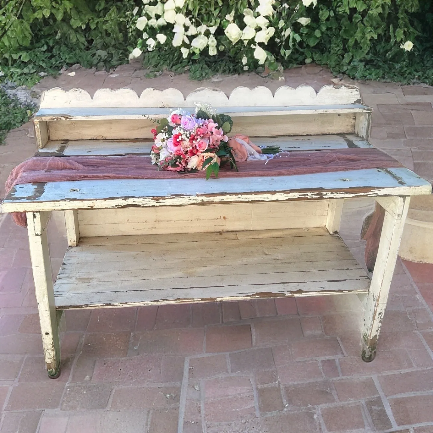 Daisy Distressed Table
