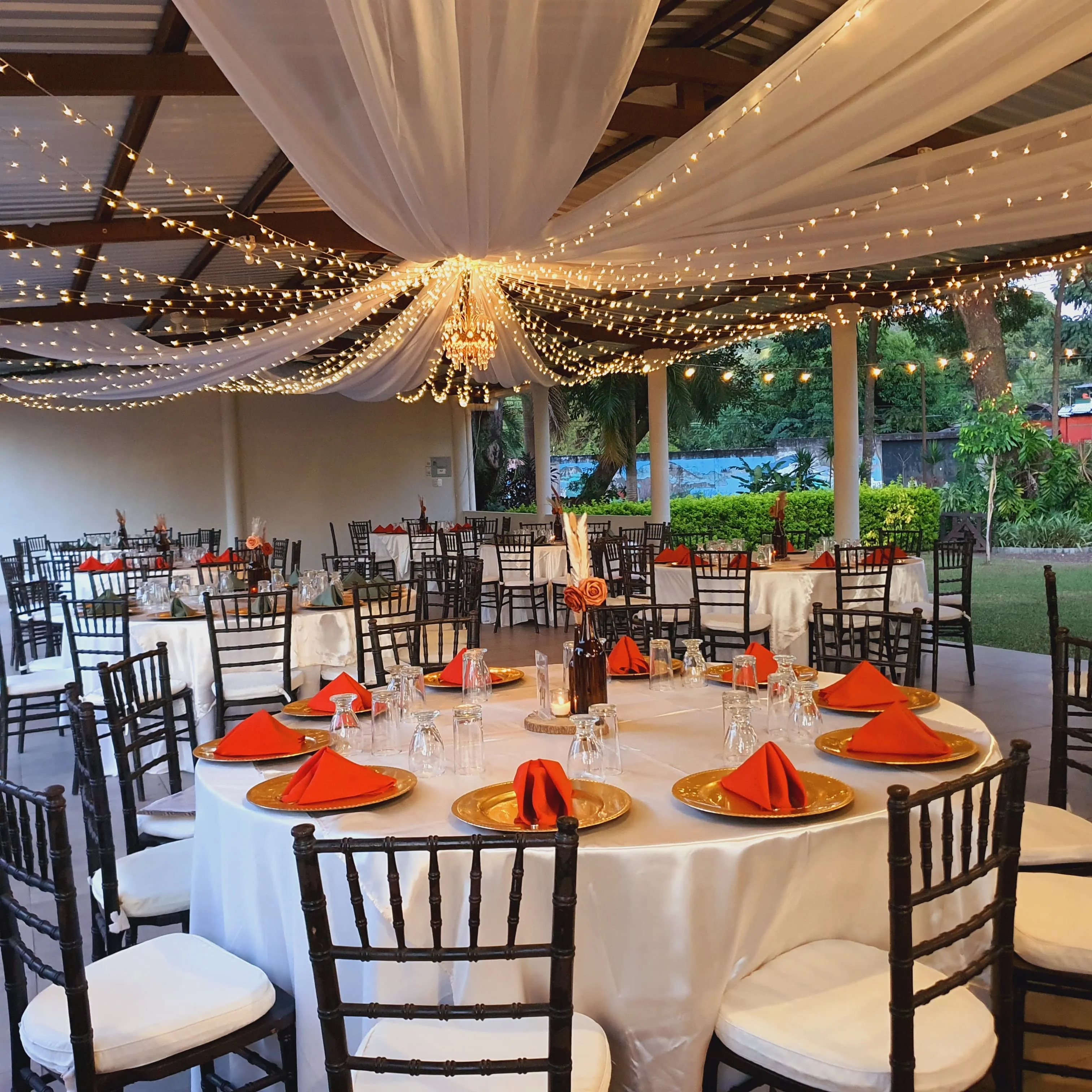 PAQUETE EVENTO 85 PERSONAS CON LOCAL INCLUIDO