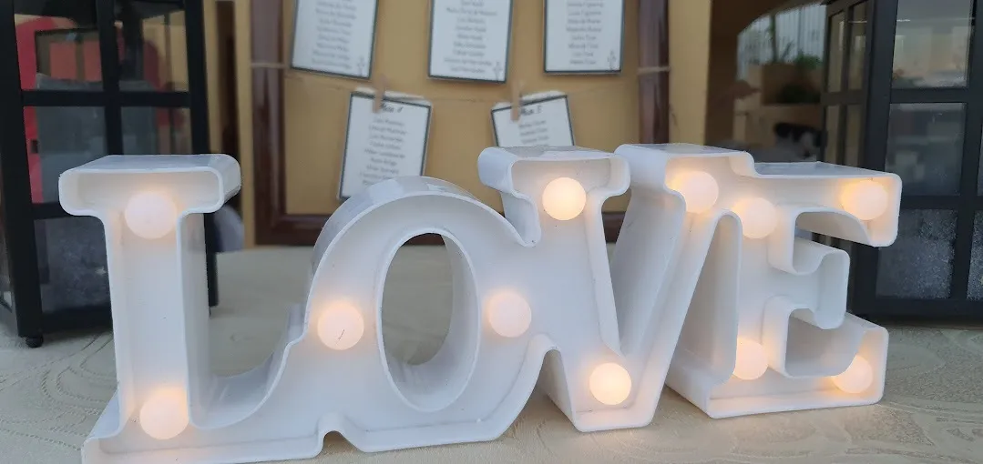 letras love para mesa 