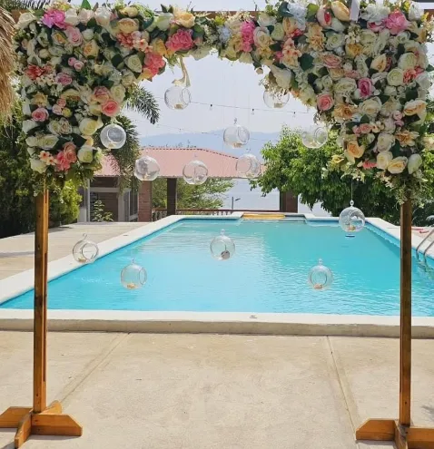 Gazebo floral Hiper Realista en forma de U 