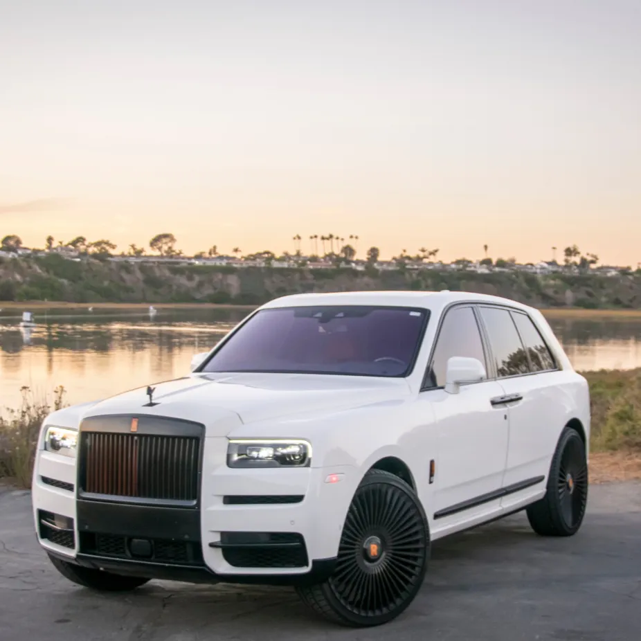 2021 Rolls Royce Cullinan - White