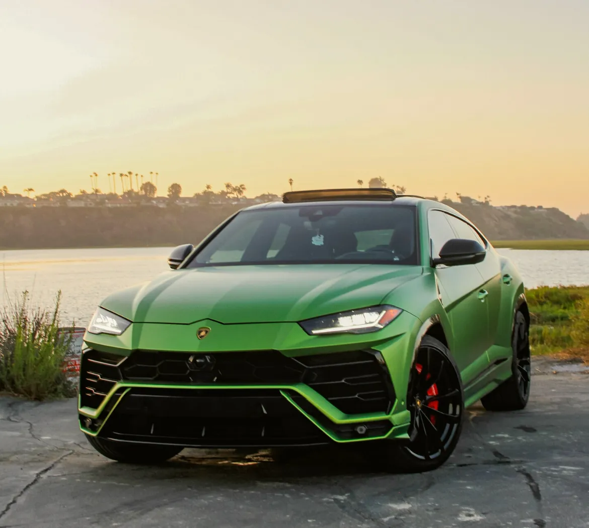 2021 Lamborghini Urus - Satin Green