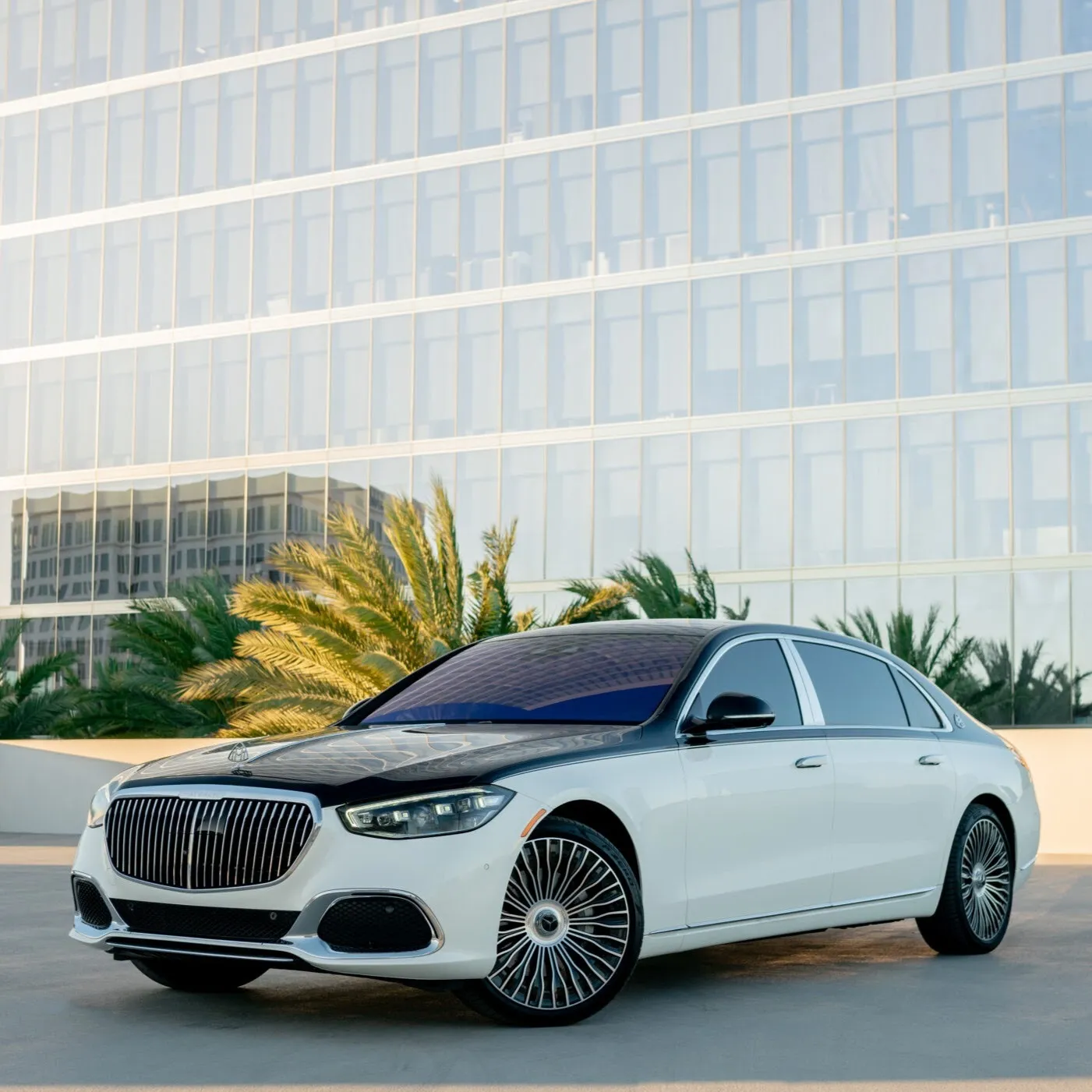 Mercedes Benz Maybach S-Class S580 - Black & White