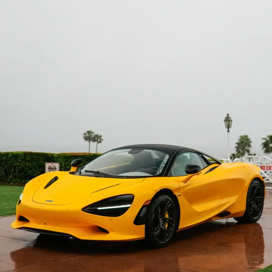 2024 McLaren 750s - Yellow