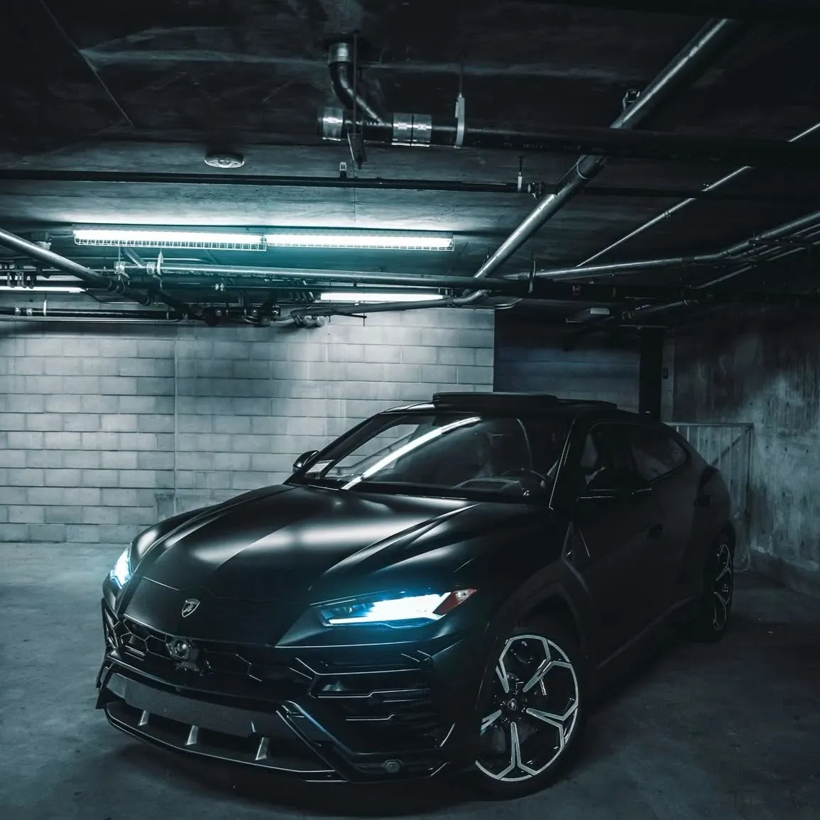 Lamborghini Urus - Matte Black