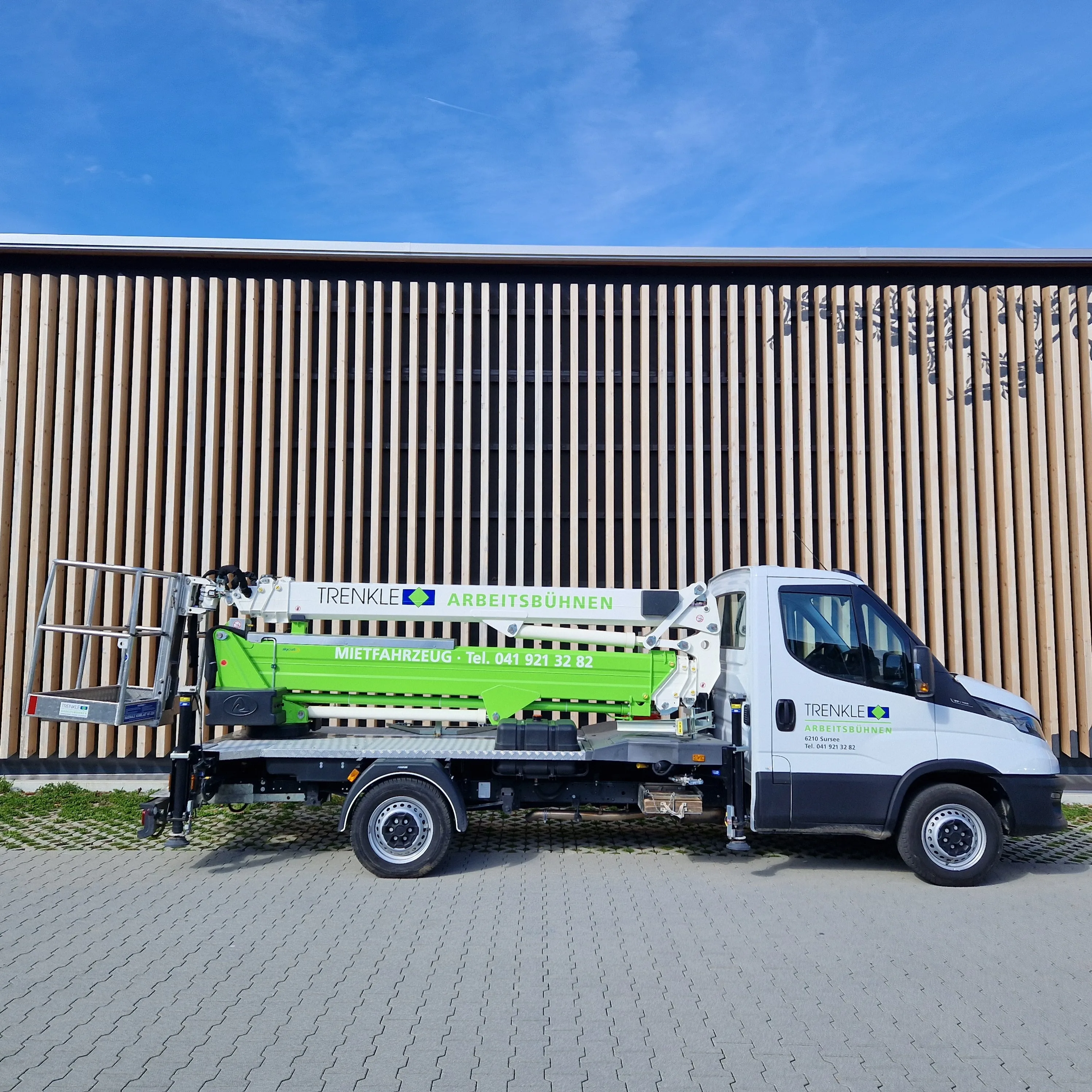 Cela DT 25 / 25 m Arbeitshöhe