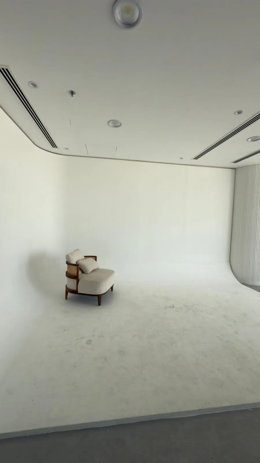 Domicile studio with photography
