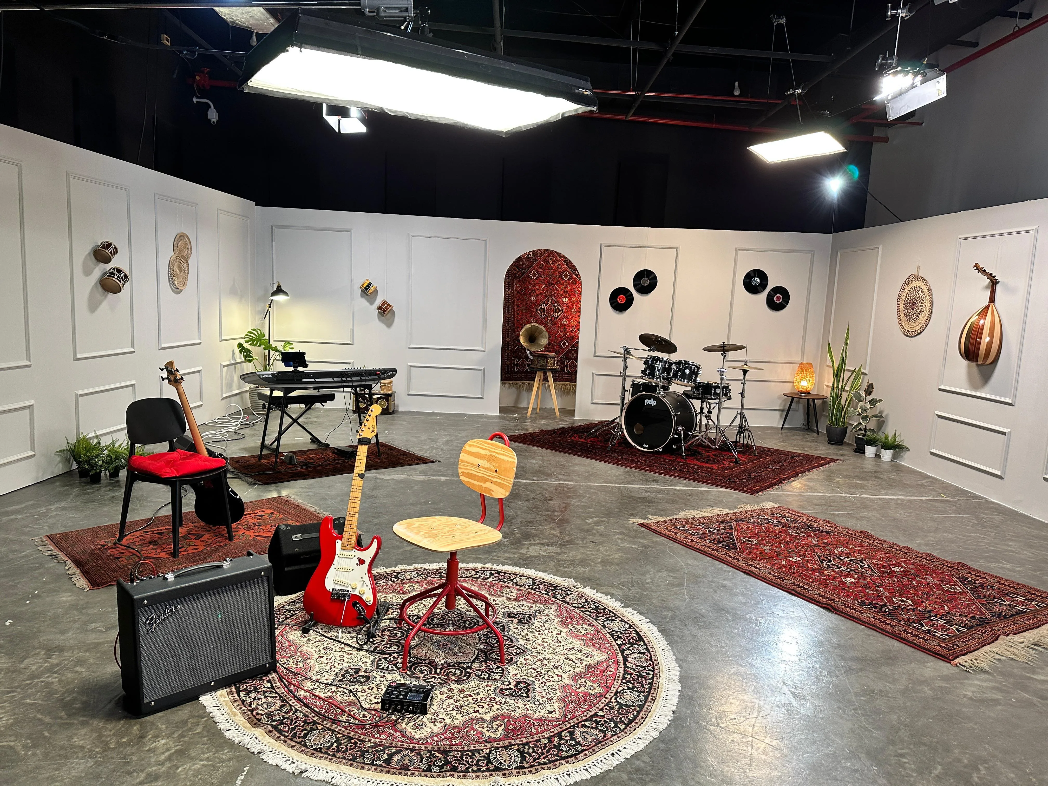 Excluding Studio Lights (4 Hours)