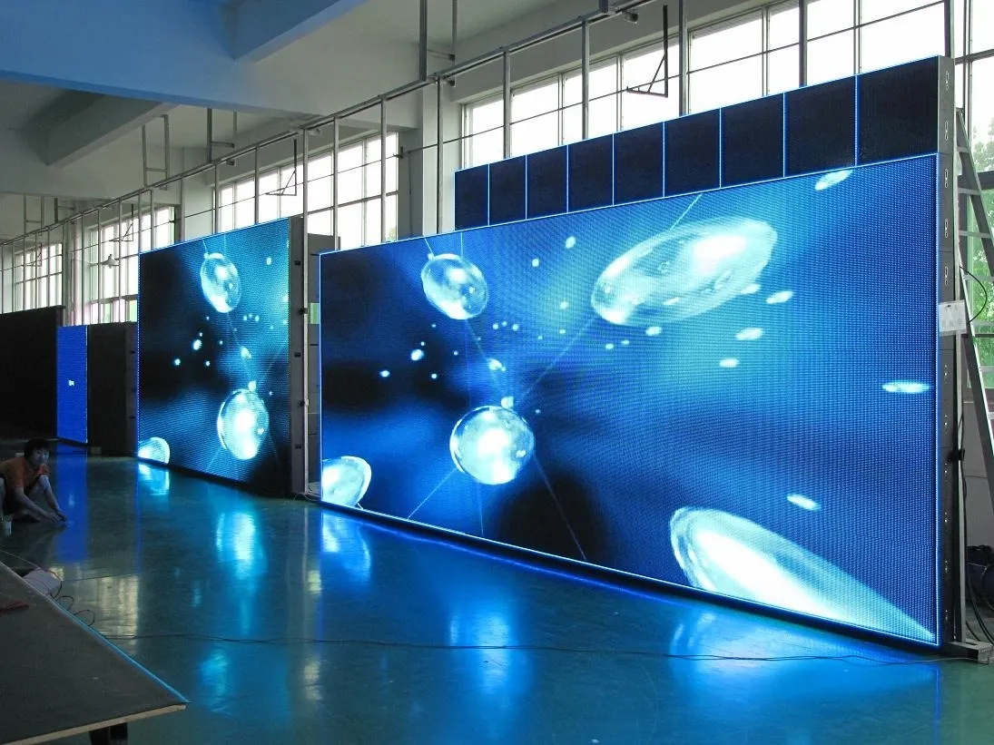 Large Format LED Screen 3.5m x 2m 3.91pp