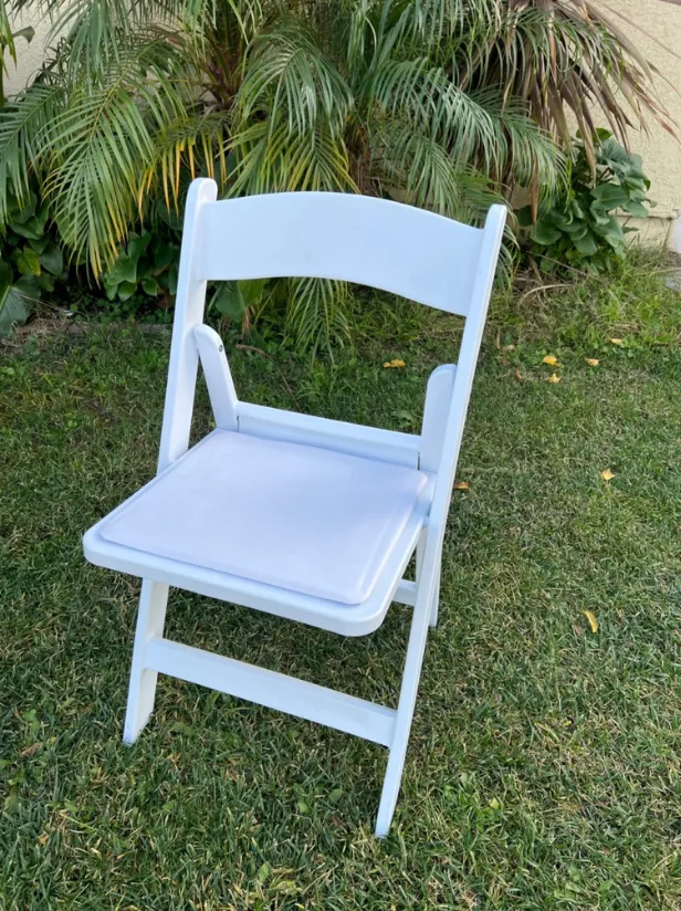 Folding Chair (White Resin)