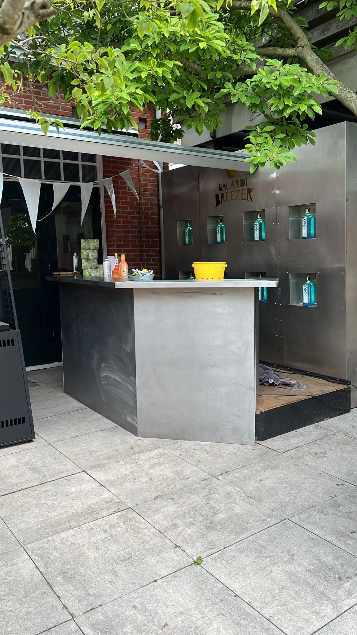 Bacardi Breezer CocktailBar 