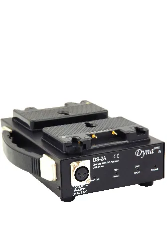 Dynacore D-S2 Charger/Adapter