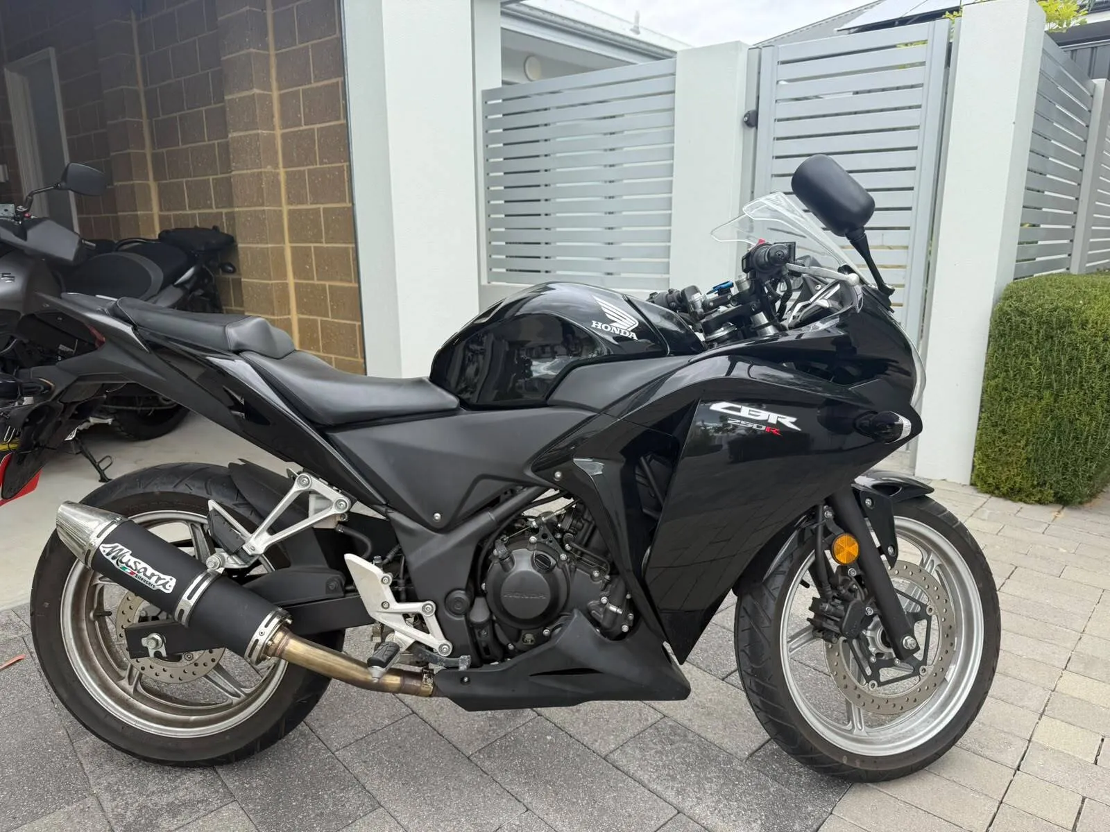 Honda CBR250