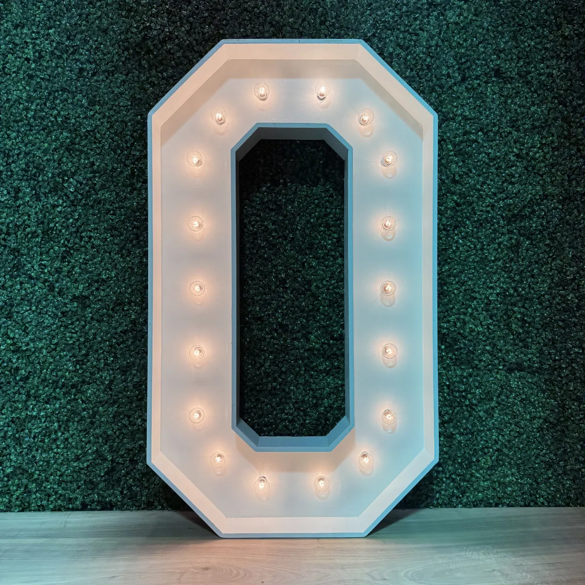 Marquee Letter O