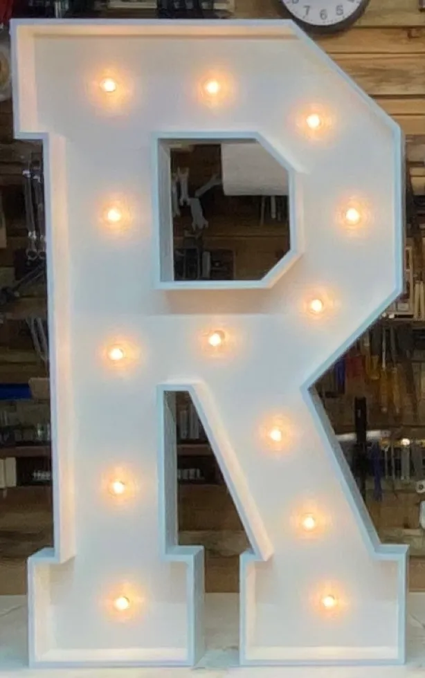 Marquee Letter R
