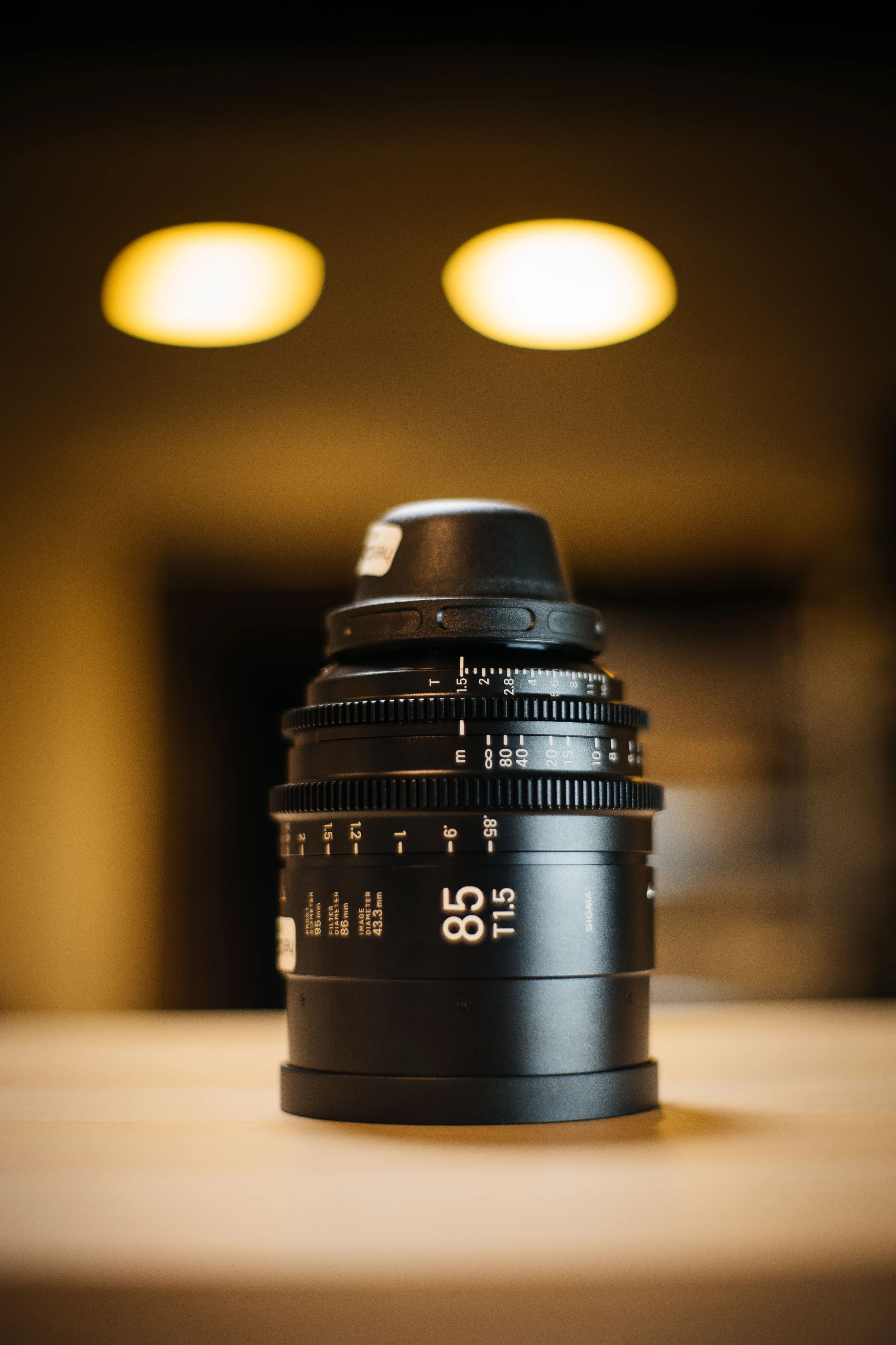 Sigma 85mm Highspeed FF prime PL T1.5 Meter scale