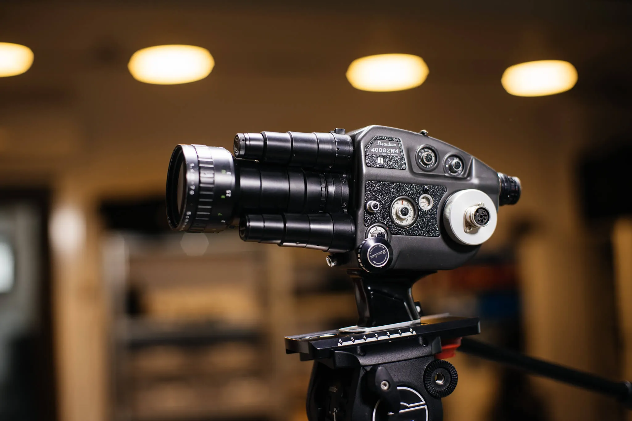 Beaulieu 4008ZMII super8 camera