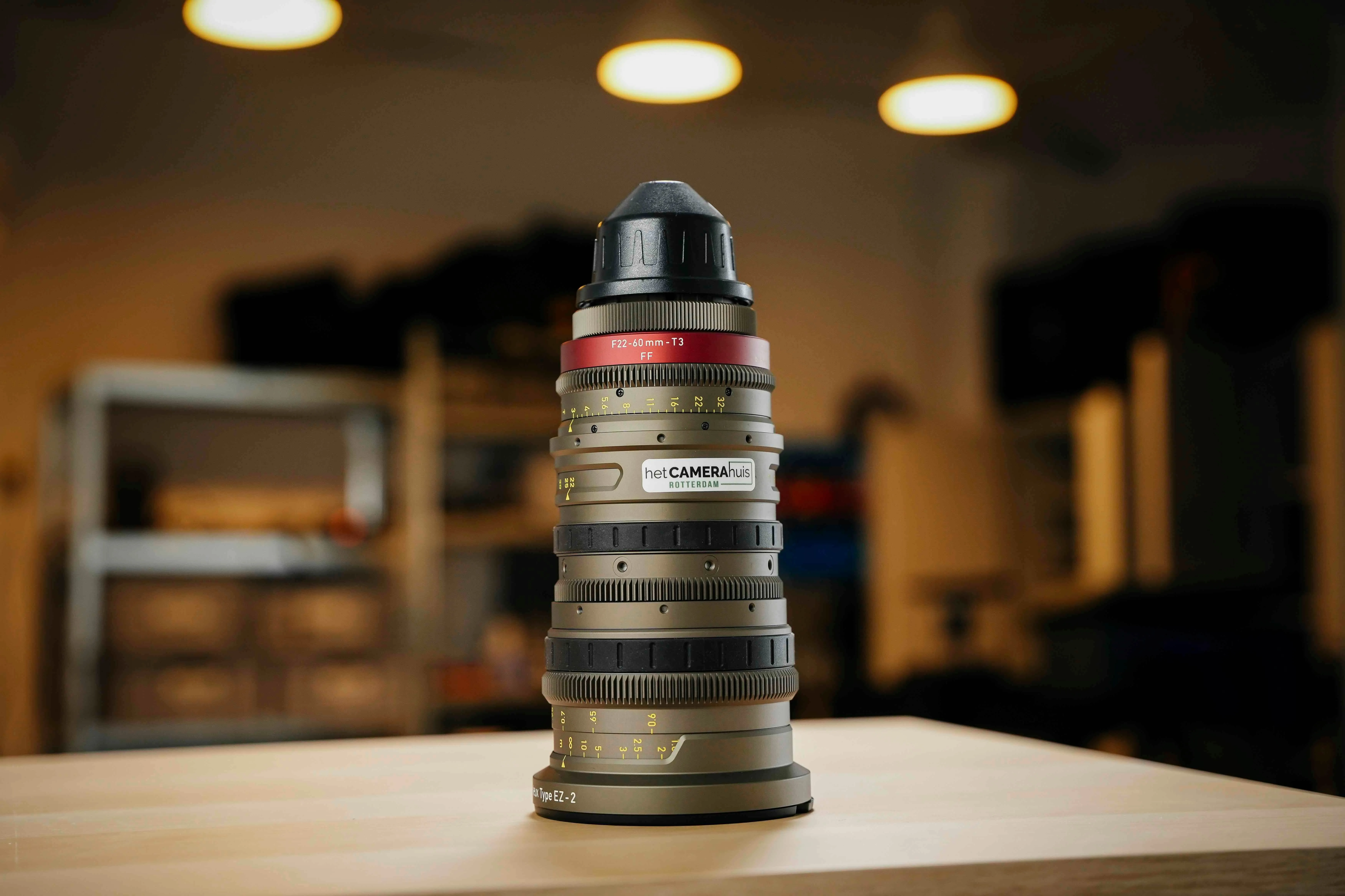 Angenieux EZ2 15-40mm T2 s35 / 22-60mm T2 Fullframe Zoomlens