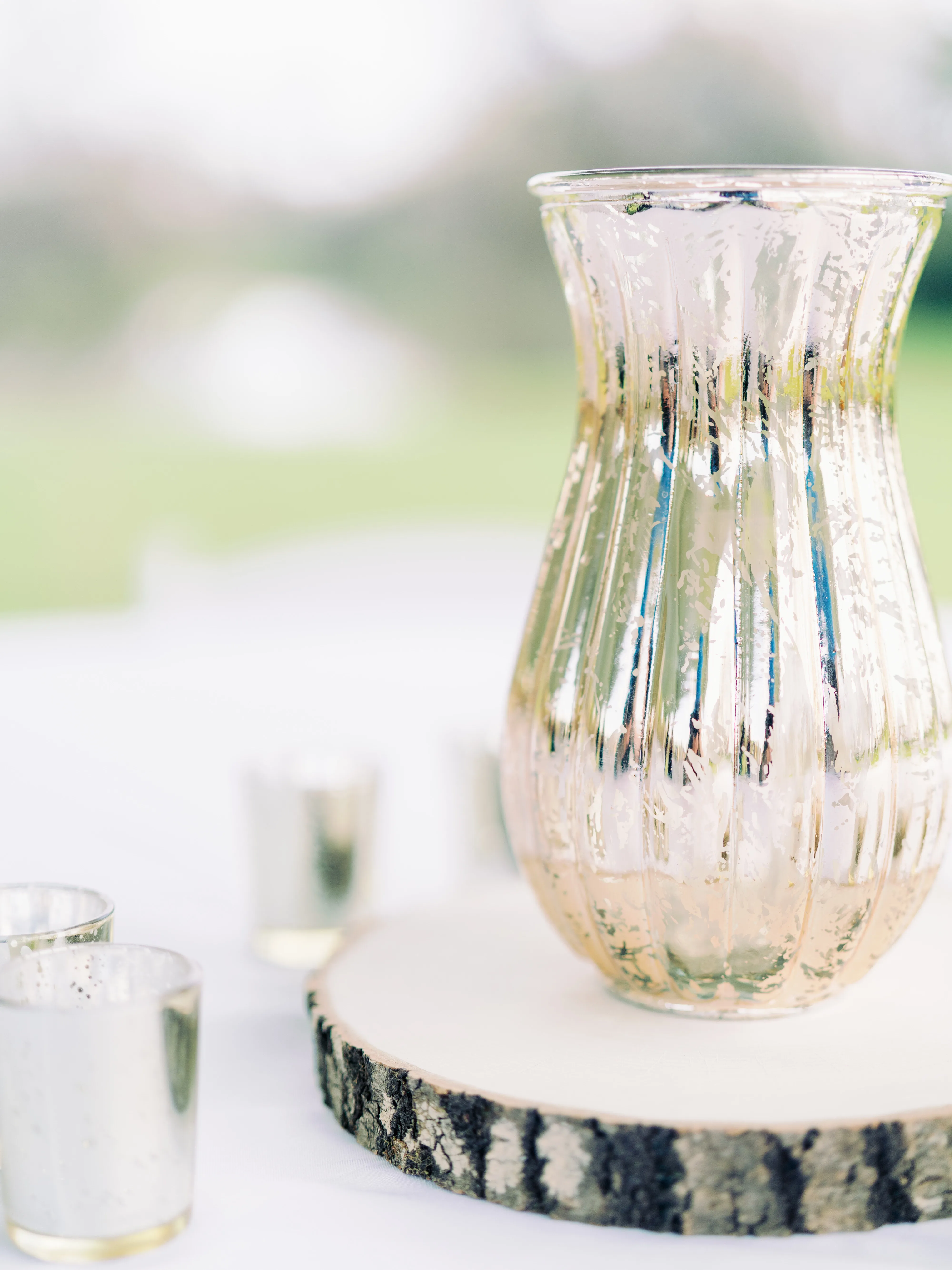 Mercury Gold Vase (9")-Wood Slab-5 Gold Votives