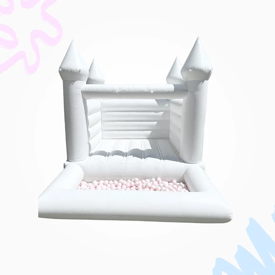 Bouncehouse with ballpit