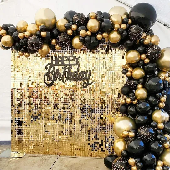 Mur à paillettes doré