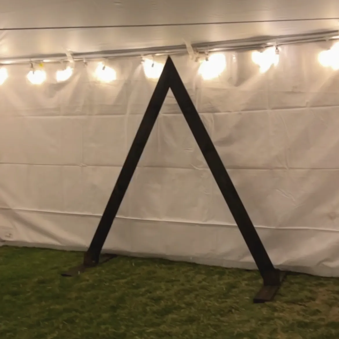 Triangle Arch - 7.5' (Arch Only)