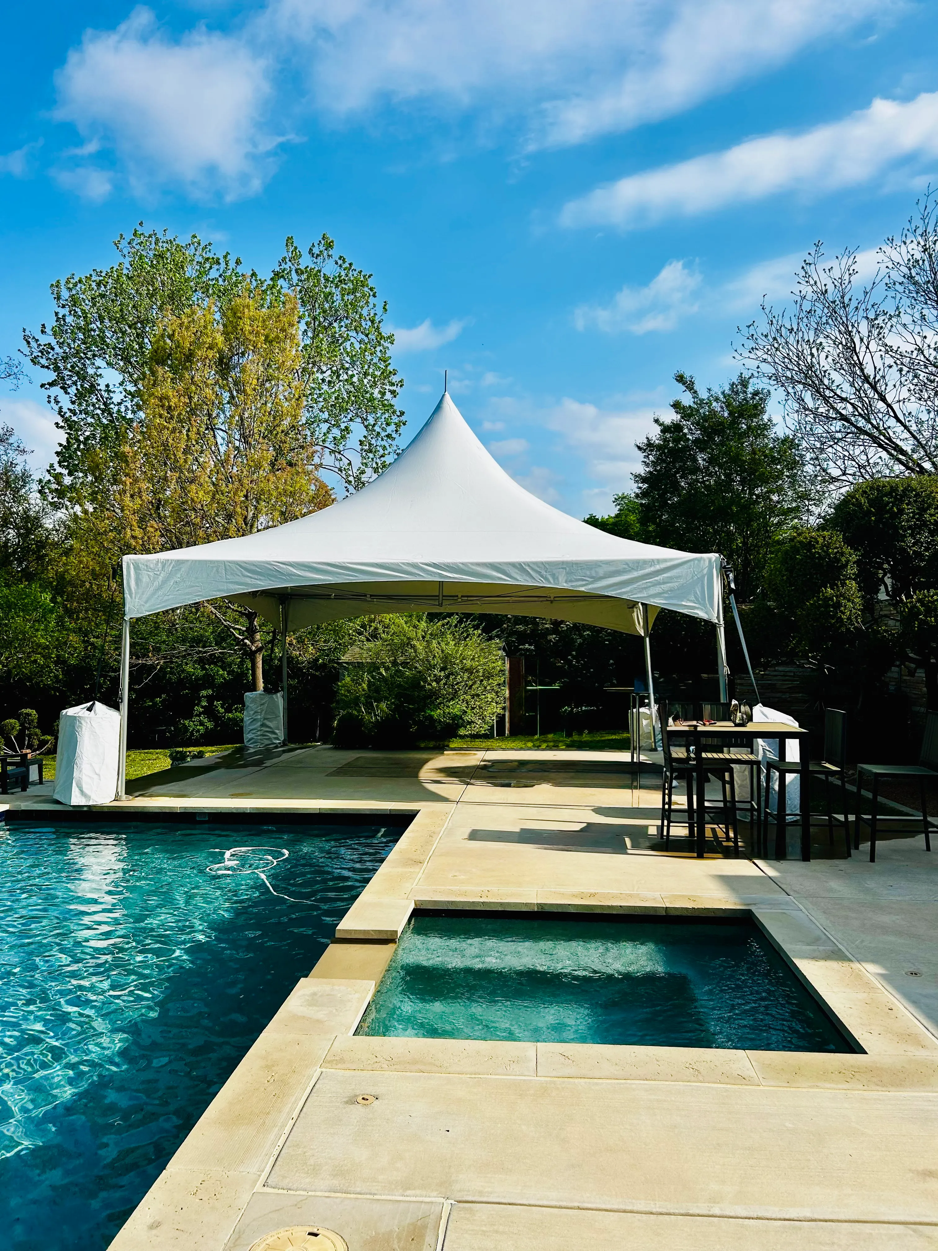 20' x 20' High Peak Tent