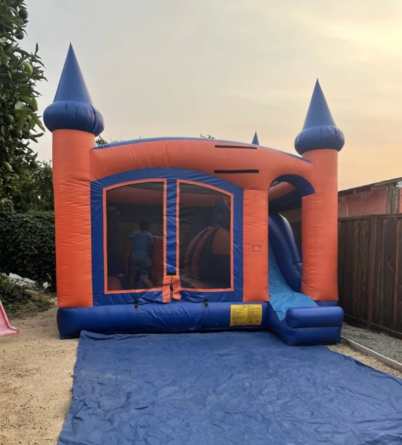 Large orange castle (25)