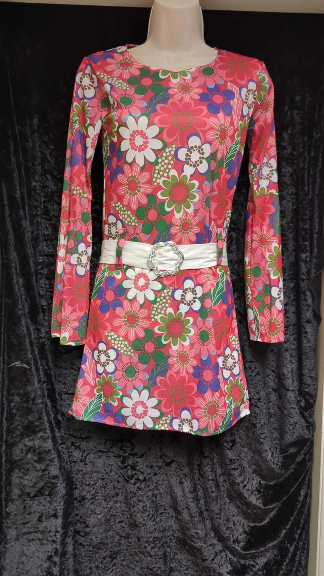 Pink Flower Long Sleeve Dress With White Belt - 60s Style 