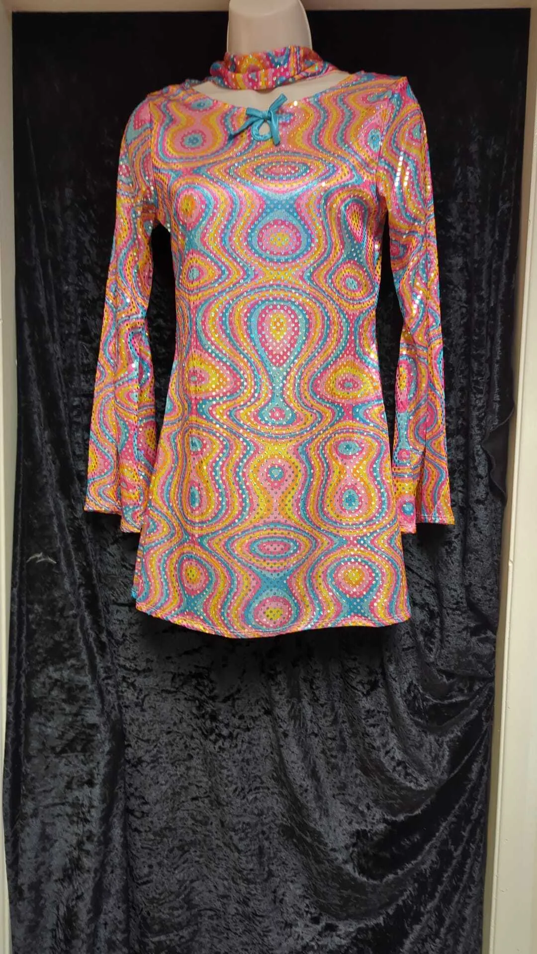 Psychedelic Bell Sleeve Dress - 60s Style 