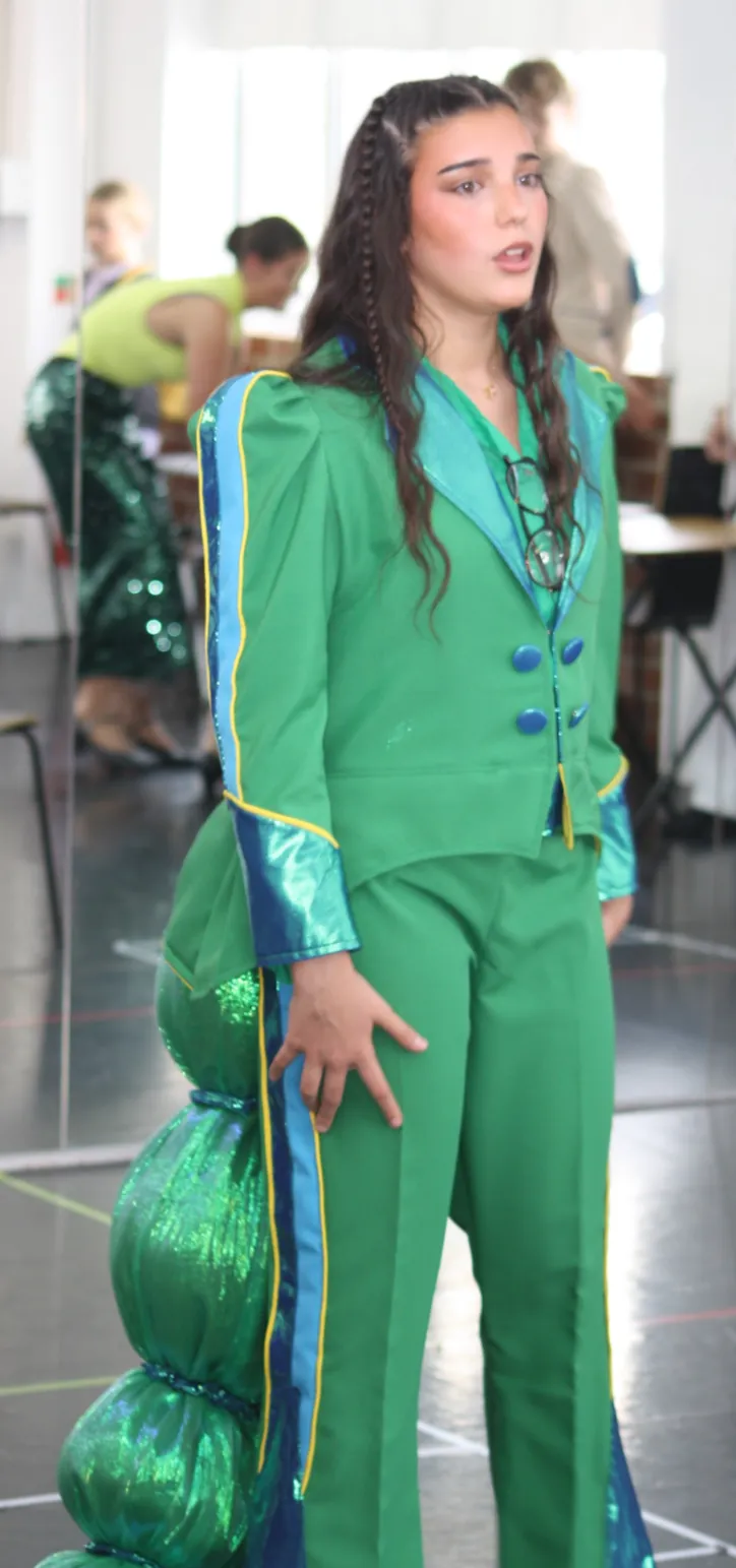 Wonderland - Caterpiller 