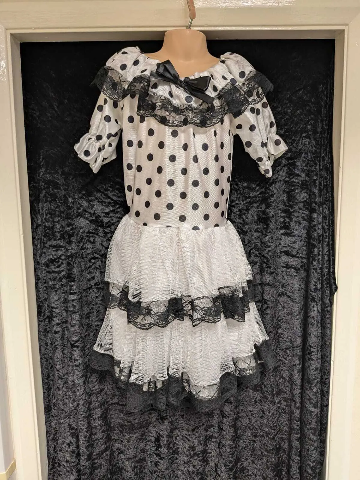 Southern belle black & white polka dot dress, ruffle net details