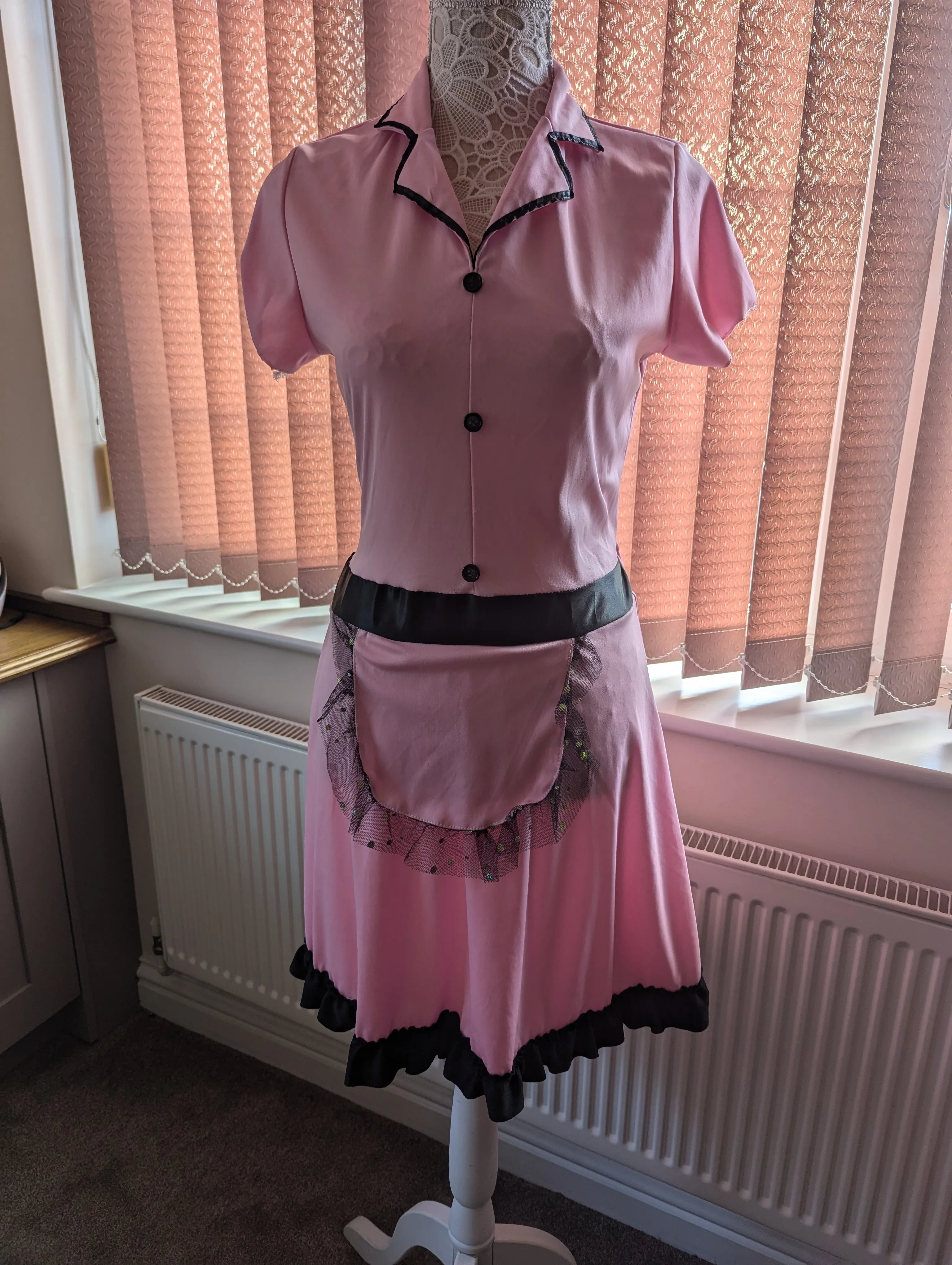 Pink American waitress