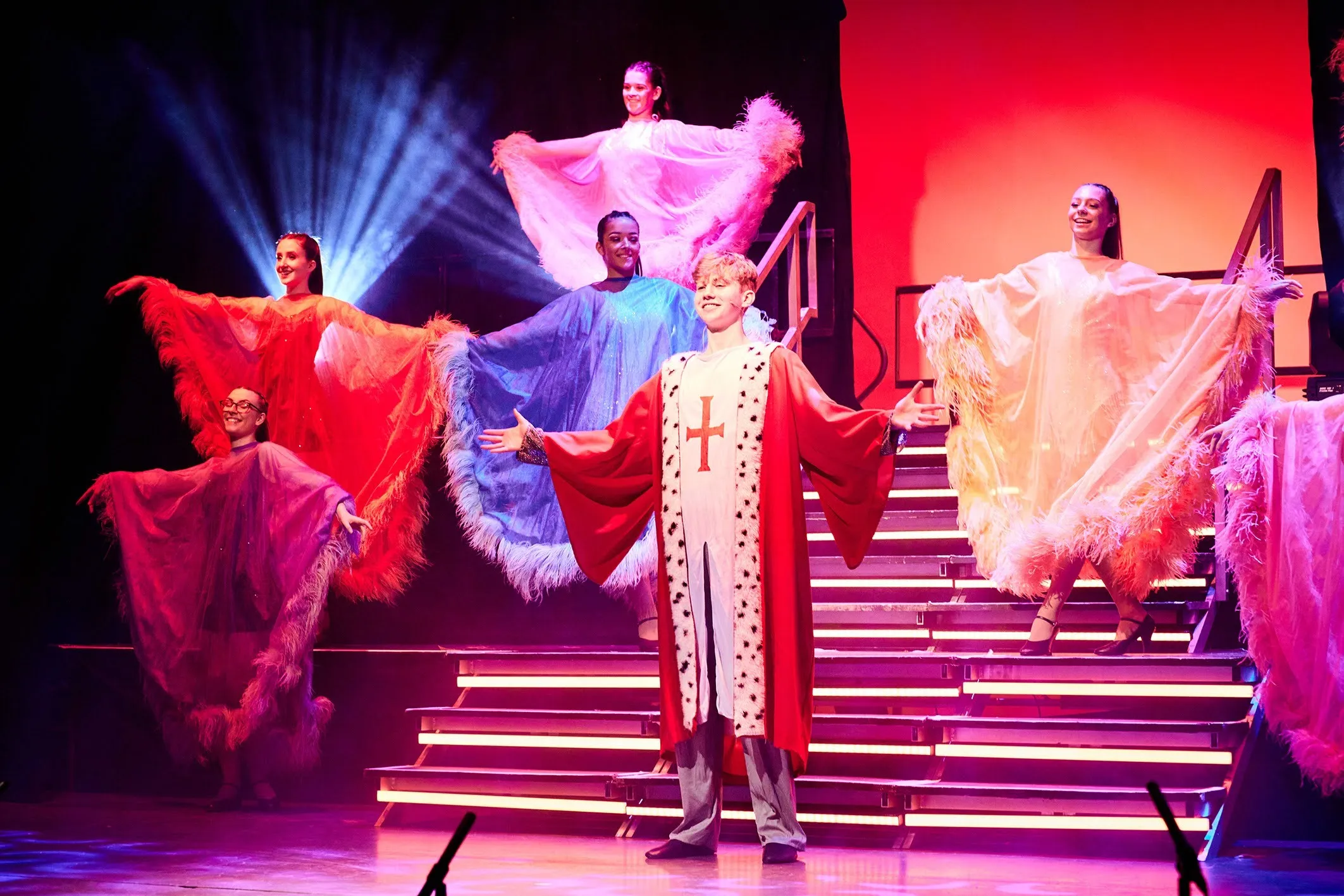 Feather bottomed capes