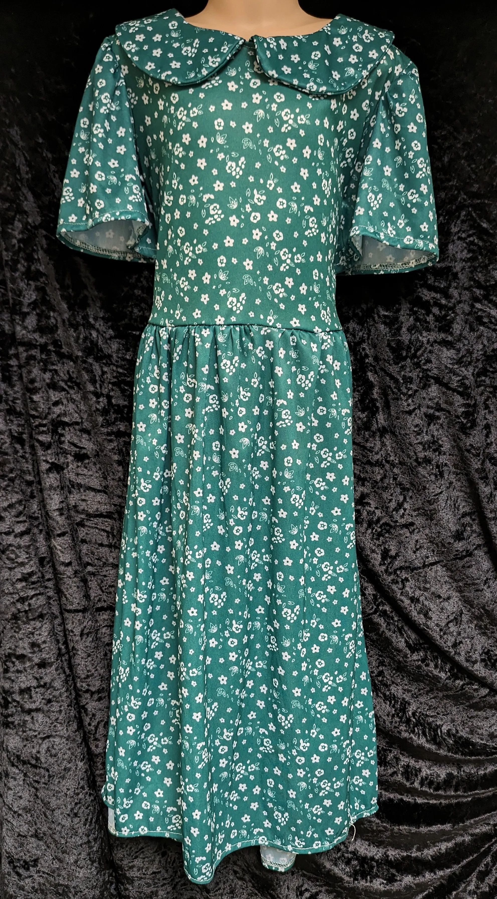 Evacuee 1940s style girls dress with waist tie