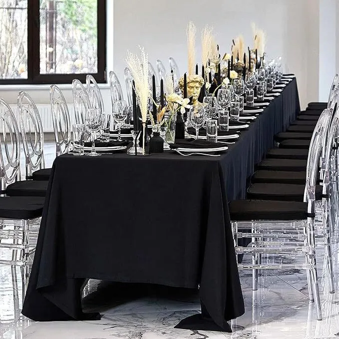 Black Seamless Polyester Rectangular Tablecloth for 6 Foot Table