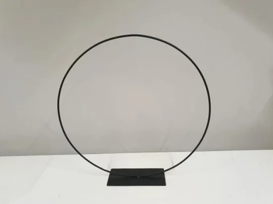Metalen boog zwart