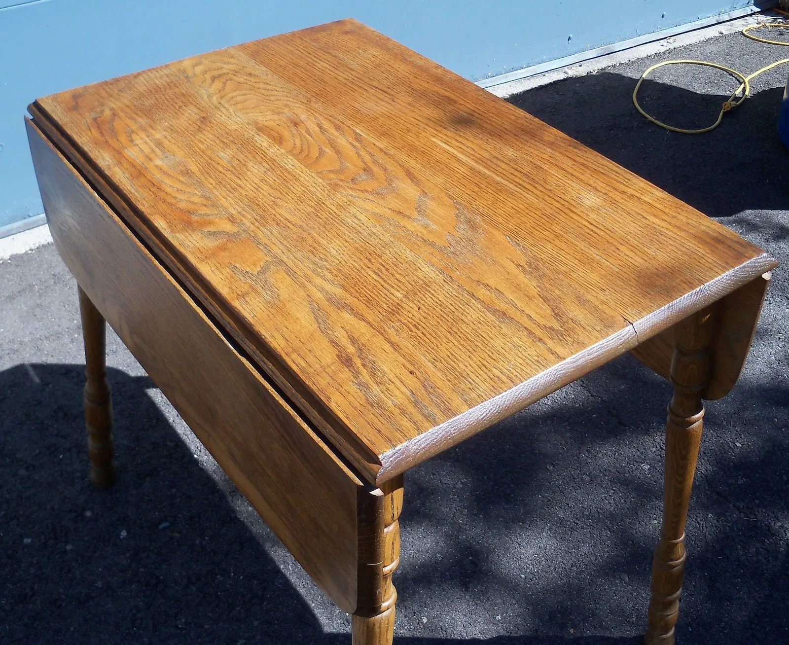 drop-leaf dessert tables