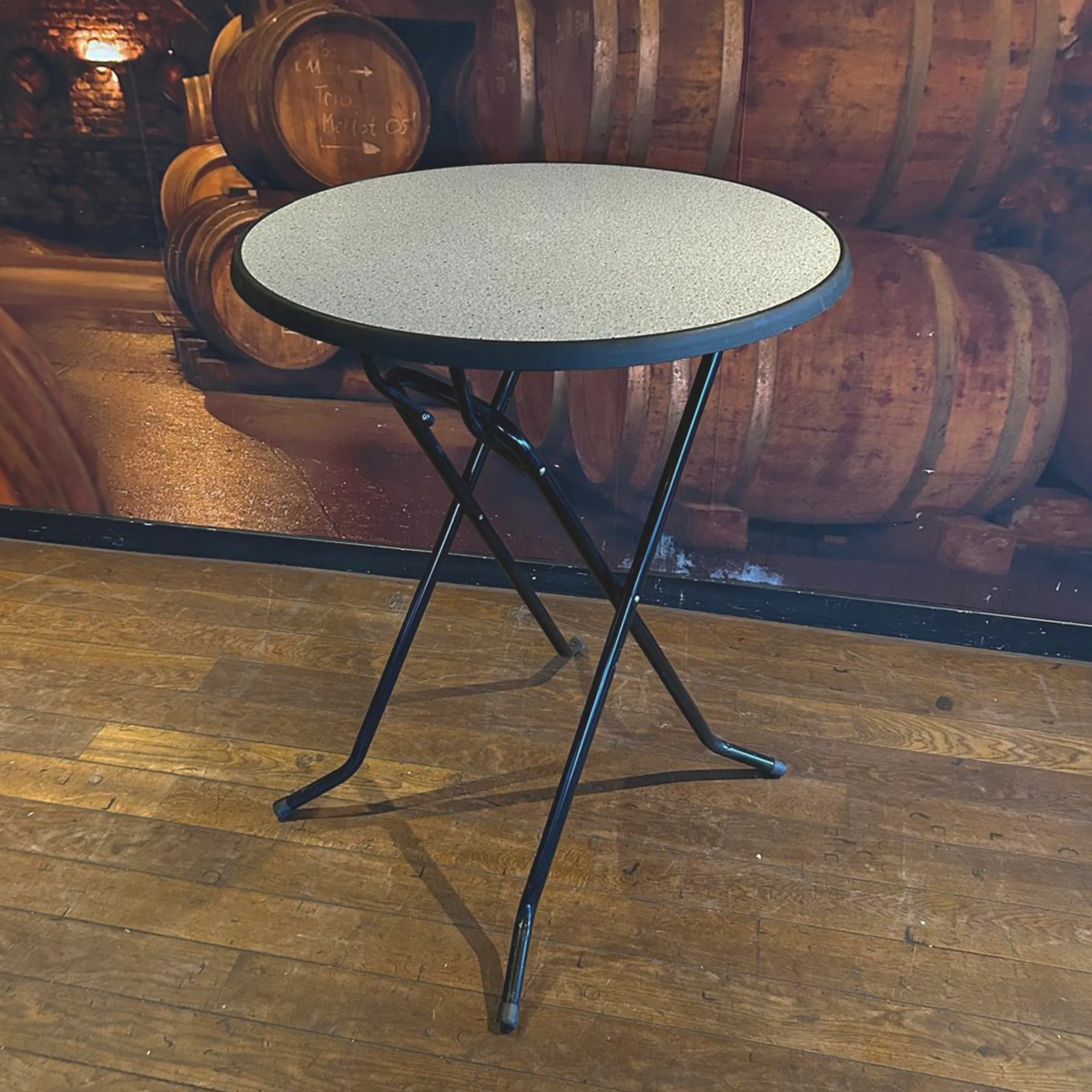 Statafel / Hangtafel (inklapbaar/rond)